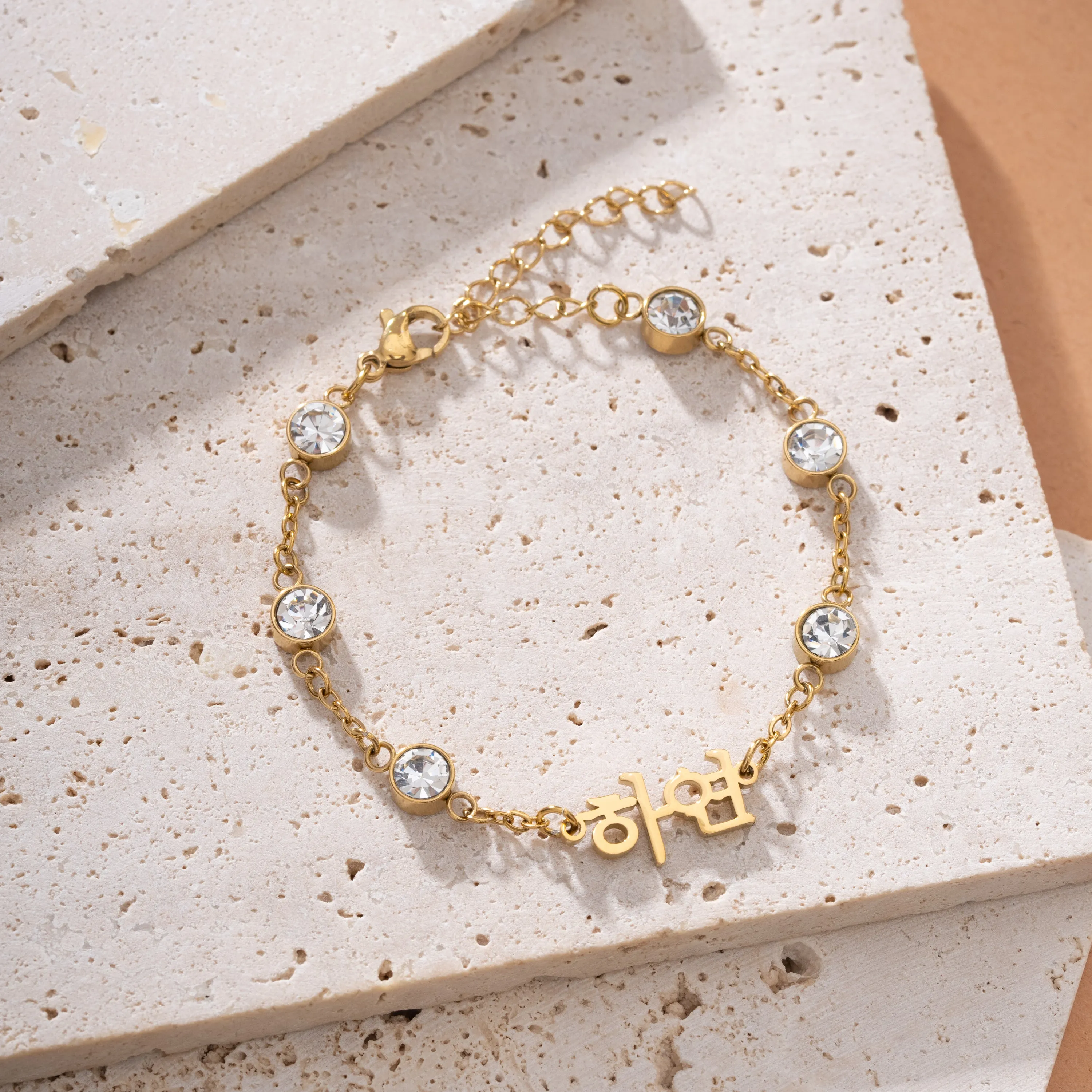 Korean Personalized Bracelet with Crystal